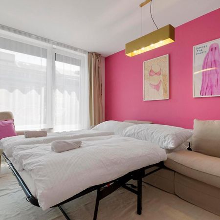 Lam Pink - Jacuzzi - Ac - Ps4 Apartman Pozsony Kültér fotó