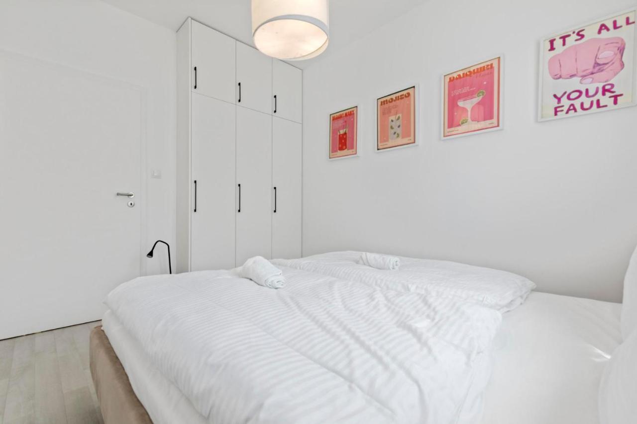 Lam Pink - Jacuzzi - Ac - Ps4 Apartman Pozsony Kültér fotó